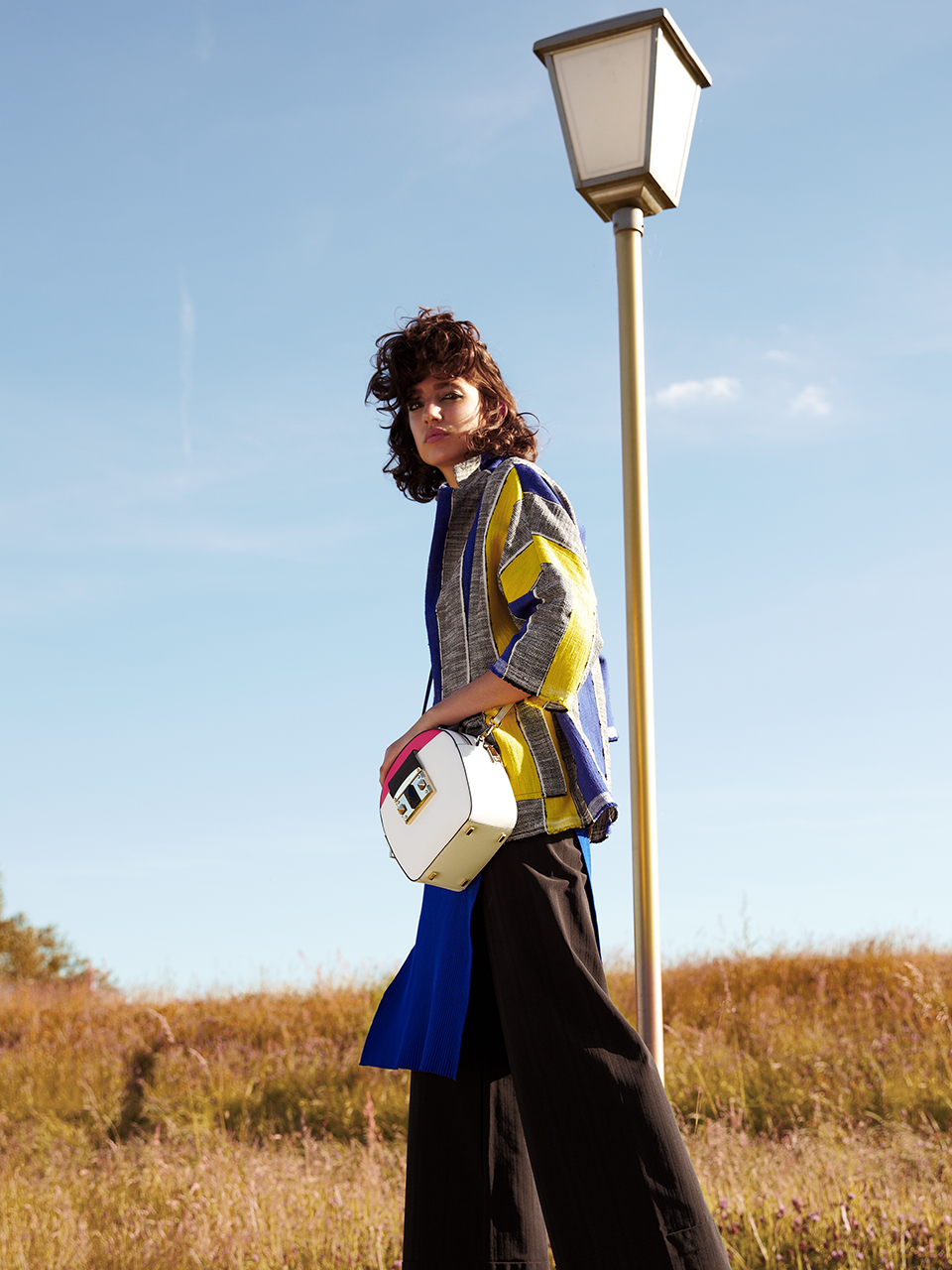 Flow — Jacket Semicouture Top Erika Cavallini Trousers Plein Sud Sandals Monki Socks Falke Bag Cromia